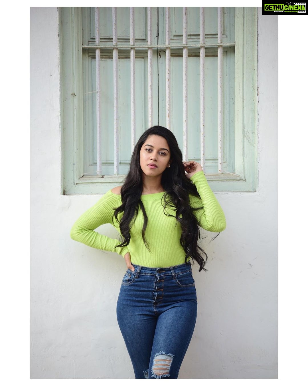 Mirnalini Ravi Instagram - The time is just right for us to ponder, reflect, meditate, and discover the world within our own minds. #Quarantineandchill βπ» #stayhome#staysafe#fightcovid19 PC @madhu_india_photography Pondicherry