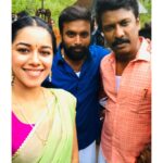 Mirnalini Ravi Instagram - 50 beautiful days with a big fat family 💚 #MGRMAGAN Super grateful to have worked with these talented bunch 💚🙏🏻 One such sets thats heartbreaking during #shootwraps #friendslikefamily Thanks to my director @ponramvvs for this opportunity 😍 @sasikumardir @thondankani @ashish_joseph_editor @ashez_0112 @thalapathyprabu @screensceneoffl Theni, India