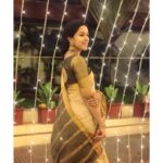 Mirnalini Ravi Instagram - We got that Friday feeling 🧡 #throwback