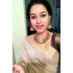 Mirnalini Ravi Instagram - Black & gold 🌗 Accessories : @mspinkpantherjewel Pondicherry