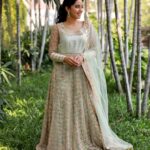 Mirnalini Ravi Instagram – Green glow 🍃
Styling: @rekeetha_gaddafi @sujitharagul
Outfit: @shyamalbhumika
Jewellery: @theamethyststore
Mua @anushyaa_mua
Photography: @freezemomentsphotography
Retoucher: @momentsbymithulvarshan Hilton Chennai