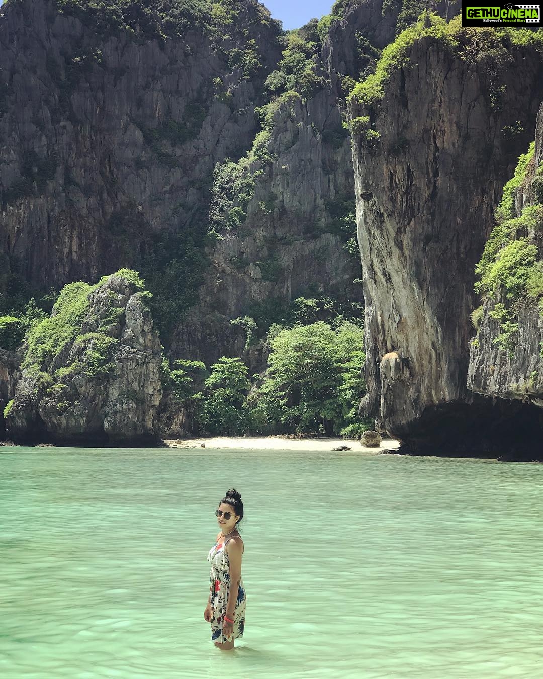 Mirnalini Ravi Instagram - Phi phi diary 💚 Phi Phi Island - Thailand