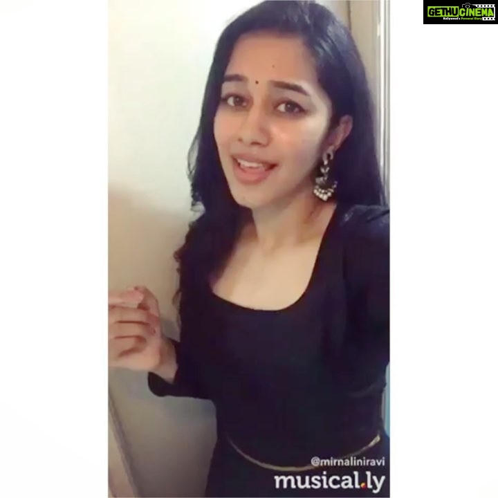 Mirnalini Ravi Instagram - #yaanji 💕! Hashtag #duetwithMiru so i get to see yours 😍