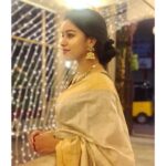 Mirnalini Ravi Instagram - We got that Friday feeling 🧡 #throwback