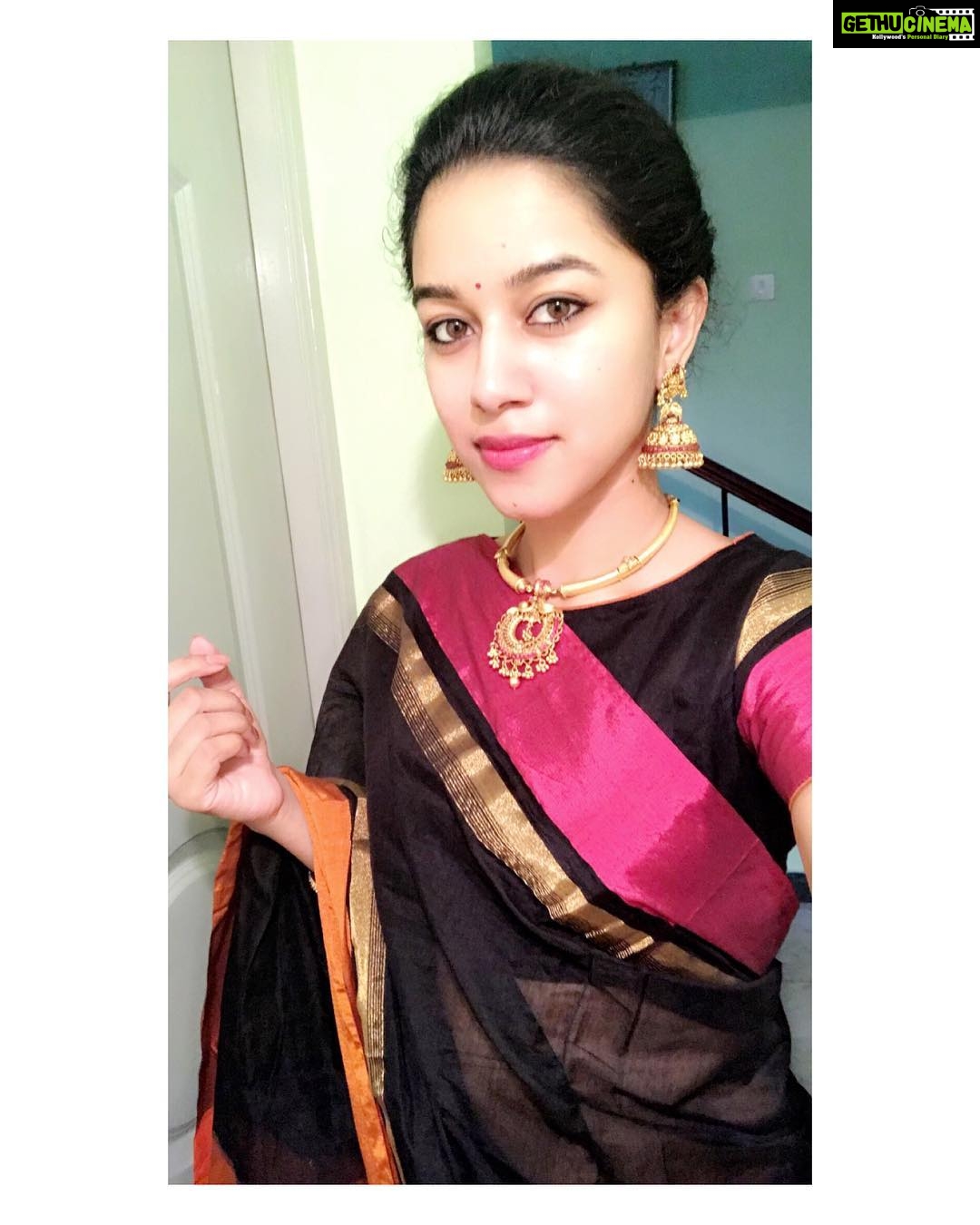 Mirnalini Ravi Instagram - ๐ค๐๐งก Accessories from @mspinkpantherjewel