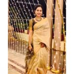Mirnalini Ravi Instagram - Black & gold 🌗 Accessories : @mspinkpantherjewel Pondicherry