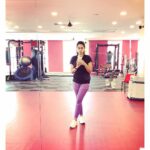 Mirnalini Ravi Instagram - Why isn’t Losing fat as easy as Gaining Fat? 🤷🏻‍♀️ #Postworkoutselfies - if you thought i was only clicking pictures & wasn’t working out 👊🏻 #gymlife Bangalore City