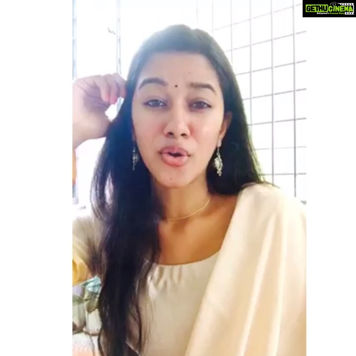 Mirnalini Ravi Instagram - @simply.asin #ghajini#tamildubsmash #tamilgirl #tamilponnu @dubsmashtamilfun @tamil.dubsmash #miru #tamil#asin#surya #ascdc16
