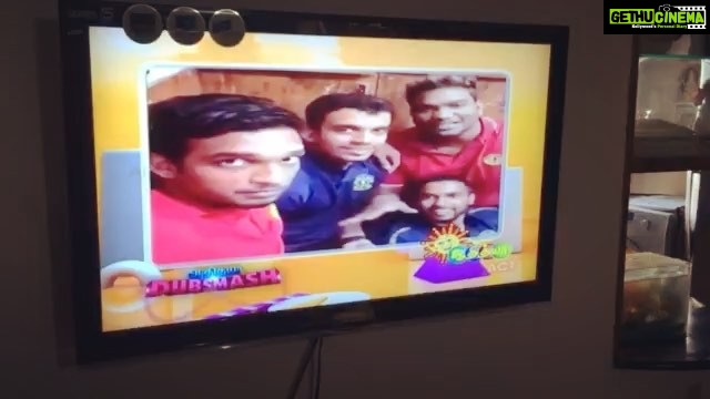 Mirnalini Ravi Instagram - When ur dubs is on TV 😍💃🏻😁🙈 #adithyadubsmash#tamildubsmash #miru