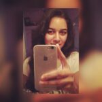 Mirnalini Ravi Instagram - Oh hello my gorgina😍📱#iphone6