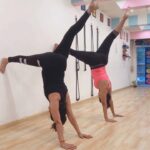 Monal Gajjar Instagram – Happy guru purnima 😇 🧘‍♀️😇meri Guruji @balanamanju @yogsutra_ahmedabad 

#gurupurnima #trend #reels #fitness #yogsutraahmedabad  #fitindia