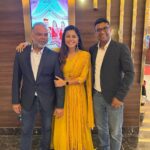 Monal Gajjar Instagram - Basically this our ritual we start with Simple pic & last we have the best one.📸Thank you @rahul_bhole11 @kanojiavinit for always bing family for me. I have great bonding with you both. I’m always grateful to have in my life.🥰😇🥰 I’m very expressive in real but writing I’m really poor which is basically yours strength. 😇🥰😇thank once again for one more hit after Reva in my filmy 🎥 career.😇 jai shri krishna😇 Styled by:- @idivyeshtalaviya Wearing:- @sivithebespokeboutique @niketathacker Jewellery:- @stylewithdaksha_kashti Styling Assistant:- @vaidehi1312 @styledbydivyesh #styledbydivyesh💫 #promtion #vickydanovarghodo #gujaratimovies #monalgajjar #imqueen👸🏻👑