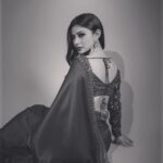 Mouni Roy Instagram – Outfit:- @vvanivats 
Earrings:- @golecha_jewels 
Styled by:- @rishika_devnani 
assisted by:- @romamaityy @dhruvypancholi 
Makeup by- @mukeshpatilmakeup 
Hair by- @chettiarqueensly 
📸:- @jvfilms_