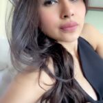 Mouni Roy Instagram - Scarlet Cardone once said, “Recently I painted my toes nails, one foot was white, the other was black. Black is kind of a gothic colour, so when I showed my friends they were like, omg are you goth, are you emo ? Oh my goodness, so it got me thinking how people tend to want to label people. Dumb or smart, funny or serious. Sometimes I feel like talking to people & sometimes I don’t. You gotta know it’s normal for people to wanna label you and u are gonna label others. I think people label others to make a sense of things but the reality is you can be anything you wanna be. You aren’t limited to one side or the other. You can be either or. Don’t let anyone label you or box you in coz you aren’t what others say you are. You can be an introvert and an extrovert. You can be creative & serious. You can be beautiful and intelligent.., like me. you aren’t the labels people try to impose on you, you are more than that. You are YOU!” 🖤