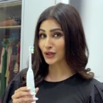 Mouni Roy Instagram – Bring on a positive experience of love , sparkle and shine inside out with this magic wand . I take my smile wherever I go , and you my friend need to pick up yours and brush like a pro! @philipsindia 
Visit: https://amzn.eu/d/ibaEJUG
#Oralhealth #PhilipsSonicare #Oralcare #Electrictoothbrush #Philips #Switchonabetteryou #ad