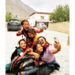 Mrudula Murali Instagram - That rare scenario where kids found me interesting & vice versa• This time with a huge language barrier🤓 #tabo #kaza #himachal #spitivalley #himachalpradesh #spiti #solotravel #solotrip #monastery Tabo, Spiti, HP