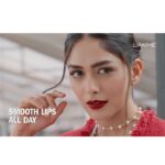 Mrunal Thakur Instagram - Seize the day and cease the crease with @lakmeindia ‘s 9to5 Primer+Matte Liquid Lip Color💄 Its crease-less formula comes with a built-in primer that lasts all day long. Comes in 15 gorgeous shades to choose from, so what are you waiting for?👄 Try it now and #CeaseTheCrease today! 🥰
