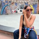 Mrunal Thakur Instagram – The magical world of Indian art, craft and cuisine- Delhi Haat 💕💕💕 

#delhi #india #art #craft #cuisine #travel