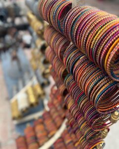 Mrunal Thakur Instagram - The magical world of Indian art, craft and cuisine- Delhi Haat 💕💕💕 #delhi #india #art #craft #cuisine #travel