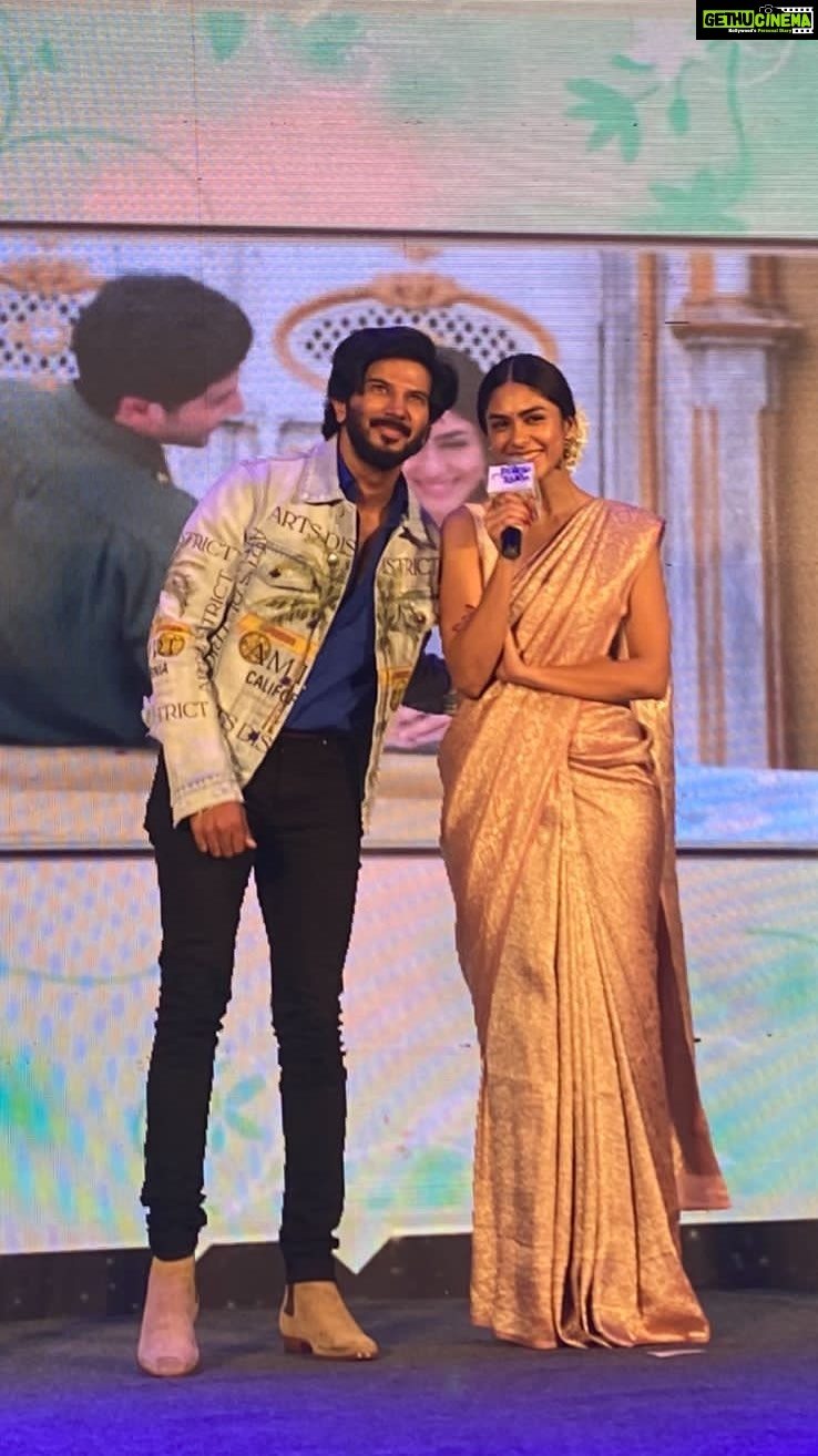Mrunal Thakur Instagram - Thank you Kochi 💕💕💕