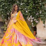 Mrunal Thakur Instagram - 🌸🌼 Styled by: @ArchaMehta Outfit: @Monikanidhi Jewellery: @Minerali_store Styling team: @Ruchi.munoth @abhishri__maru Hair: @deepalideokar Make up: @missblender Photos: @jvfilms