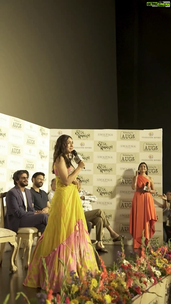 Mrunal Thakur Instagram - Thank you Hyderabad ❤️❤️❤️