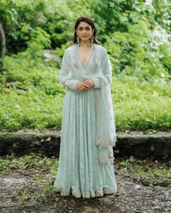 Mrunal Thakur Instagram - 💕💕💕 Itlu mee Sita🦋 Styled by: @archamehta Outfit: @taruntahiliani Jewellery: @sheetalzaveribyvithaldas Photos: @nandivardhanreddy_ Hair: @deepalid10 Make up: @missblenderr_ Styling assistant: @ruchi.munoth and @niha__varma
