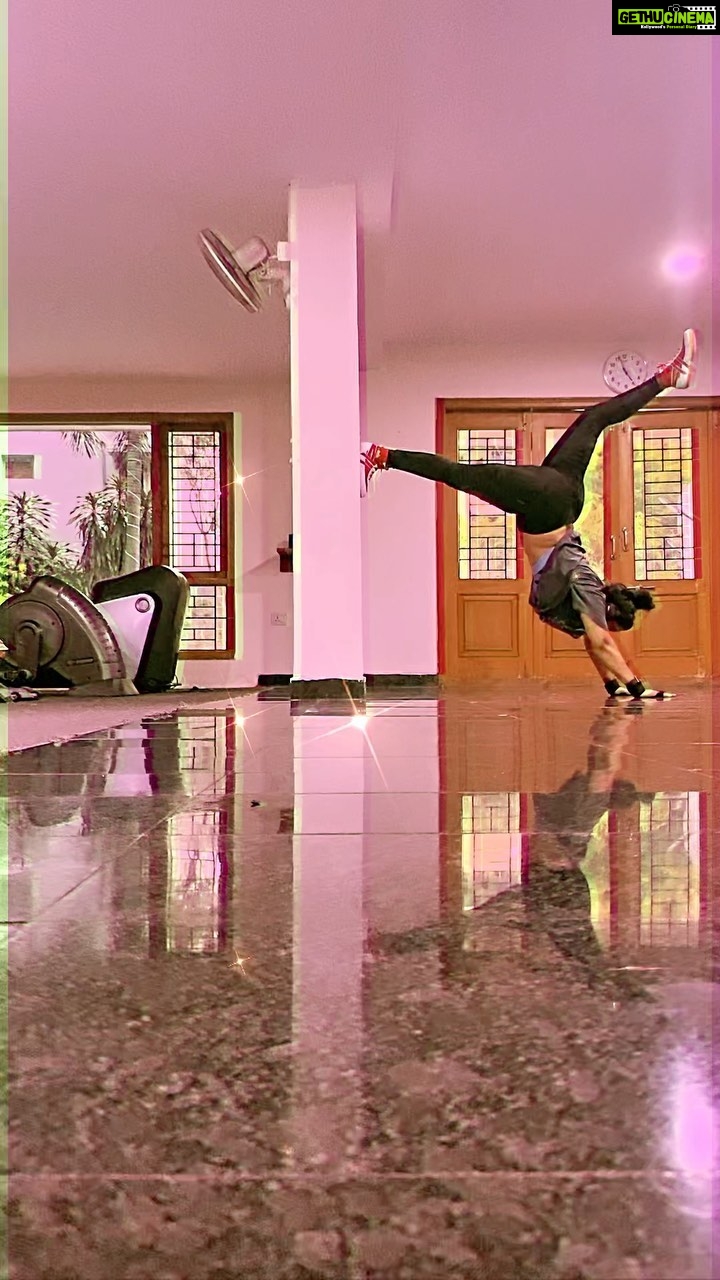 Mumaith Khan Instagram - Work on you, do you, love you, celebrate you, and as you become more, you will begin to attract more opportunities and the right people will start to appear more in your life.-Germany Kent๐ #acceptance #awesome #believeinyourself #respectyourself #care #dreams #encouragement #faith #grace #glitter #smile #stronger #peace #positivity #innerpeace #workhard #appreciation #selfesteem #selfrespect #motivation #wiser #wisdom #happiness #love #life ๐๐ธ๐
