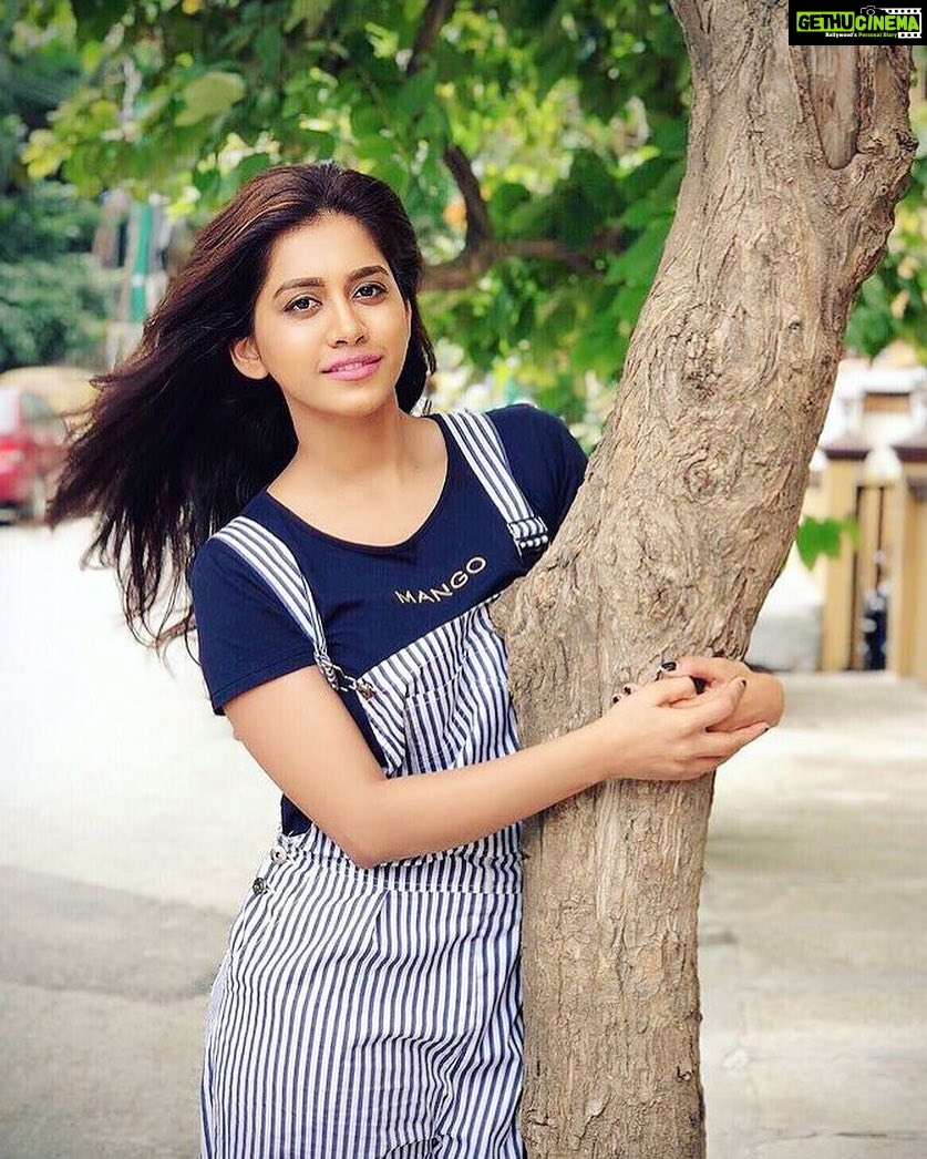 Nabha Natesh Instagram - Trees are our bestfriends.They care for us a lot more than we do to them.Let’s show some love n give them a big hug💗Thankyou for the nomination @isudheerbabu sir #HugAtree challenge . I nominate @manvithaharish_official @mano_ravichandran @sunayanasuresh @crhemanth @vilas_nayak to spread d love further ❤️ . . And people !! Post a picture and nominate 5 of ur friends to do the same ☺️ let’s show some love guys . . . #HugATree#challenge#treesofinstagram#bengaluru#green