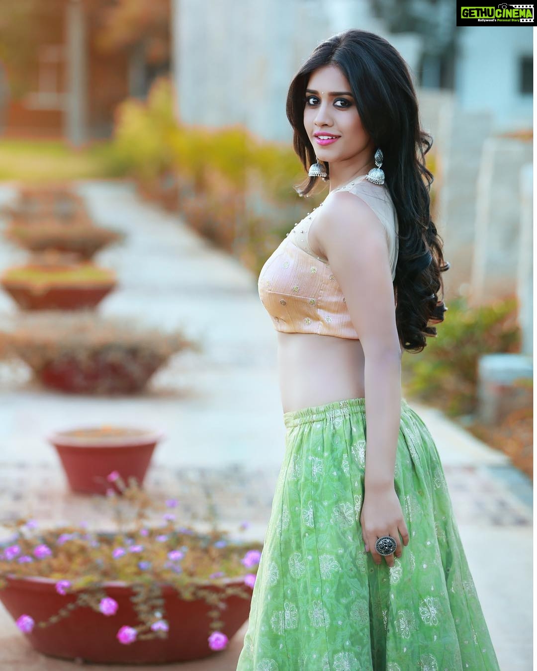 Nabha Natesh Instagram - I only look back to see how far i have come 😊 Pc @snabhi and the pretty outfit by @sacaru_by_kavyaandpooja #majorthrow🔙#shoot#Bengaluru#nabhanatesh#ethnicbesexy