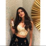 Nabha Natesh Instagram - Last eve for SIIMA 2018❤️❤️ In absolute love with this stunning ensemble by @mahitha_prasad . . . Skirt Concept by @savitha_reddy Earrings @bcos_its_silver Clutch @thebaglabbengaluru #siima2018 #pantaloonssiima