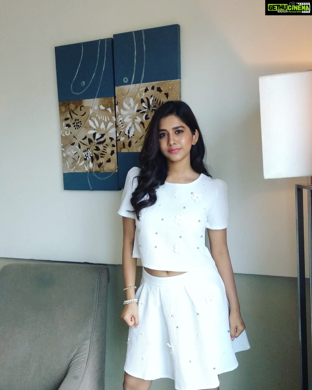 Nabha Natesh Instagram - Had an amazing time at the pre-release tour of #nannudochukunduvate in Rajahmundry . Thanku for the overwhelming response. Wearing this cute little white dress by @savitha_reddy ❤️ #nannudochukunduvateonsep13th