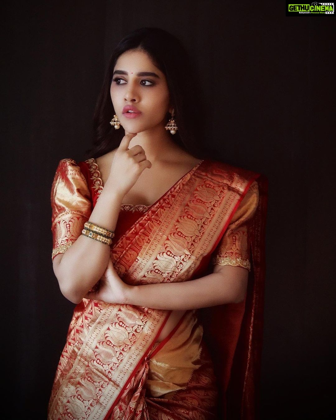Nabha Natesh Instagram - Wishing everyone a happy Dussehra 🌺🌺 : : : Saree : @mangalagowrisilks Jewelery: @rsbrothers_jewellers Blouse @akruthi_label Styled by @impriyankasahajananda Photography @thescienceofphoto