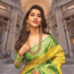 Nabha Natesh Instagram – This truly timeless Kanchipattu saree from @rsbrothersindia stole my heart at the first sight itself. It is definitely a piece of treasure that exudes our rich traditional values.
Outfit by @rsbrothersindia
Jewellery by @rsbrothers_jewellers
Pic by @chinthuu_klicks
Styled by @meghanaalluri
#lovewearingsaree #kanchipattusaree #kanchisaree