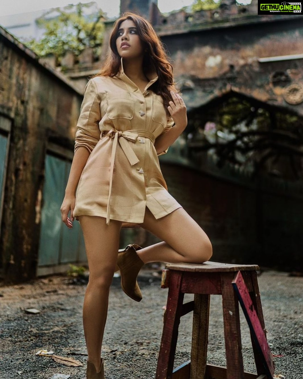 Nabha Natesh Instagram - Past inspires. Future Motivates. : : : : : Photography @shreyansdungarwal Outfit @feathersbtq Styled by @impriyankasahajananda Curated by @sunnybond MUA : @iramakeupstudios Hair : @Durgaraokavala Ast by : @barathkumarpalakurthi @dilipkotyada