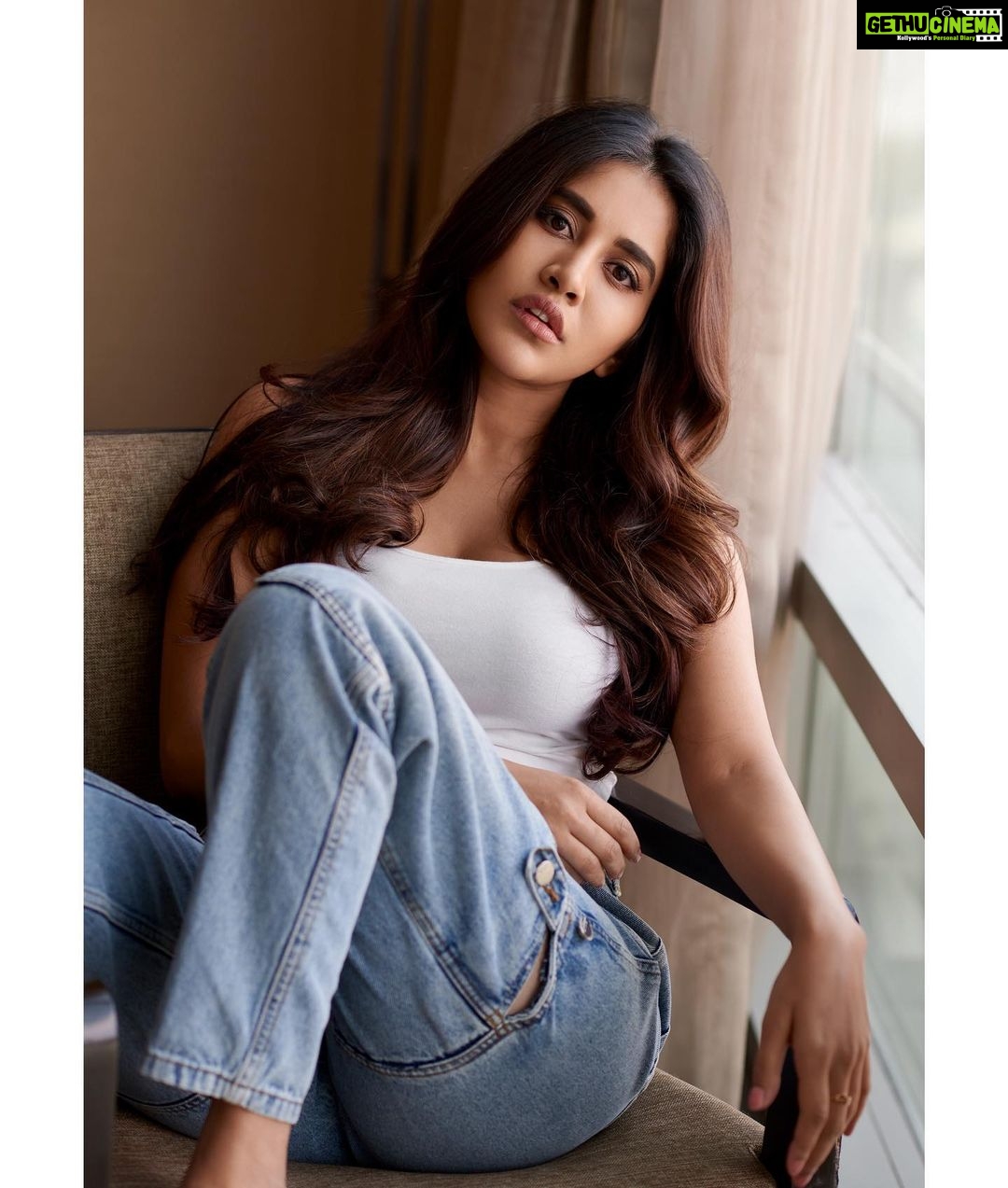 Nabha Natesh Instagram - 🎂 : : : : @kalyanyasaswi