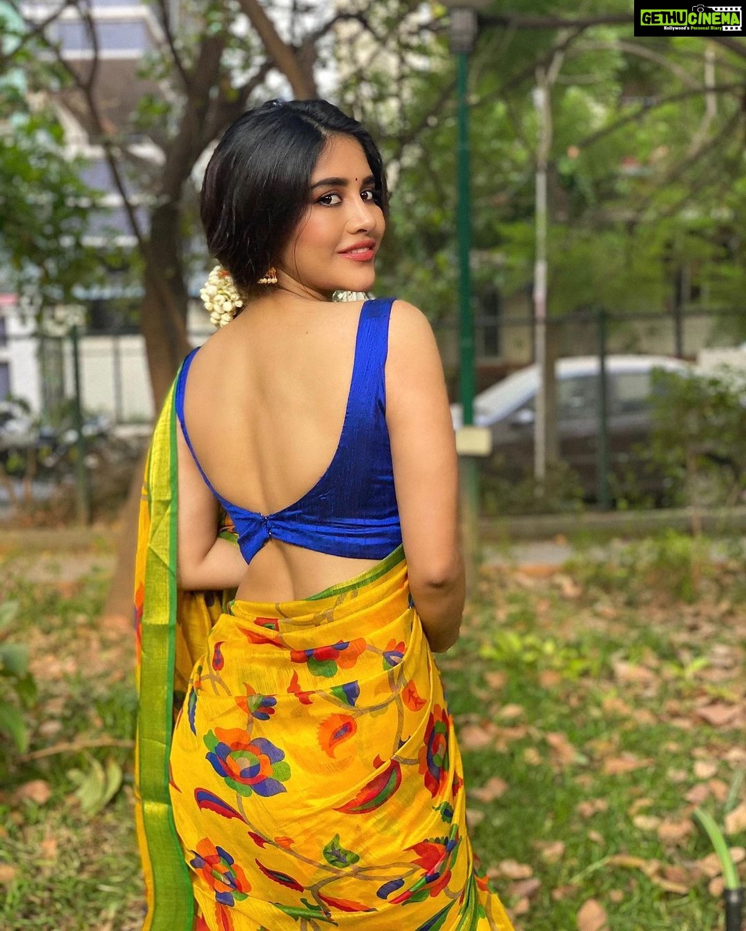 Nabha Natesh Instagram - Invaded mommy’s closet this festival !!!!❤️❤️❤️