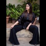 Nabha Natesh Instagram - Waiting for ur food delivery person be like 🐽 : : : Outfit: @mishruofficial Pic: @seethauday Styled by @officialanahita