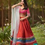 Nabha Natesh Instagram - Wishing u a very happy Mahashivarathri ♥️ : : : : : : Outfit: @mahitha_prasad PC: @bangalore.photographer MUA: @abhilasha_kulkarni Hair styling : @subu_rao_hair_mkp