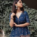 Nabha Natesh Instagram - 🐚 : : : Outfit: @issadesignerstudio Jewellery: @bloombysushmita_ Pic: @kannasrihari Styled by @officialanahita