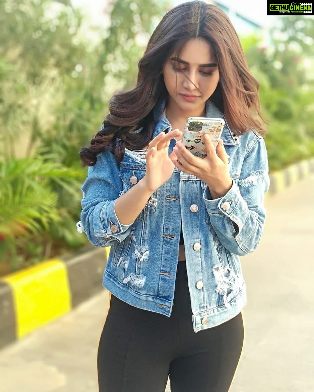Nabha Natesh Instagram - Hmmm this text msg is a little too harsh , I’ll add a LOL at the end