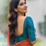 Nabha Natesh Instagram - Wishing everyone a happy Dussehra🌸 #happydussehra #happyvijayadashami
