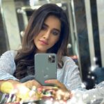 Nabha Natesh Instagram - mirror mirror on the wall, who’s the hungriest one of all 🙋🏻‍♀️ #mirrorselfie