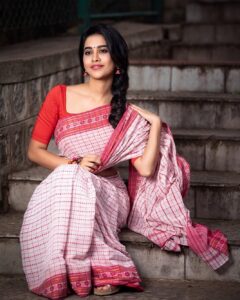 Nabha Natesh Instagram - Wishing everyone a happy Varamahalakshmi vratham. May goddess Varamahalakshmi bless u and ur family with all the eight forces 🙏🏻