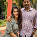 Nabha Natesh Instagram - ‘East or west my Pappa is the best’ ♥️I had picked this line up from some commercial and used to chant it all day when I was a kid and even now in my head ☺️ #happyfathersday superpops @nateshnagendra