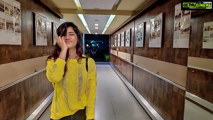 Nabha Natesh Instagram - On the scale of 1-10 how badly are u guys missing ur hangout Addas ???? I about 15 🙈🙈 Throwing back to these memories from one of my favs 😍😍😍