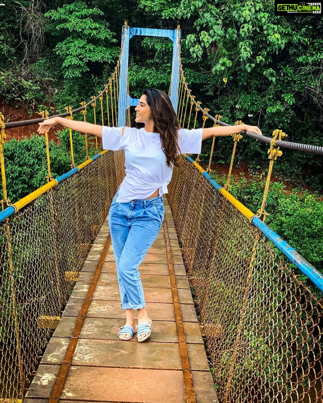 Nabha Natesh Instagram - Happiness is seeing green just everywhere 🥰