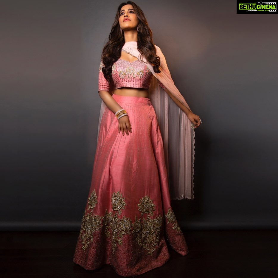 Nabha Natesh Instagram - not fragile like a flower ! fragile like a bomb ! : : : : : : : Styled by @impriyankasahajananda Outfit @@archithanarayanamofficial Accessories@bandhan_emporio Ring @jatinmorjewels Asst by @sravya_lp Photography @chinthuu_klicks
