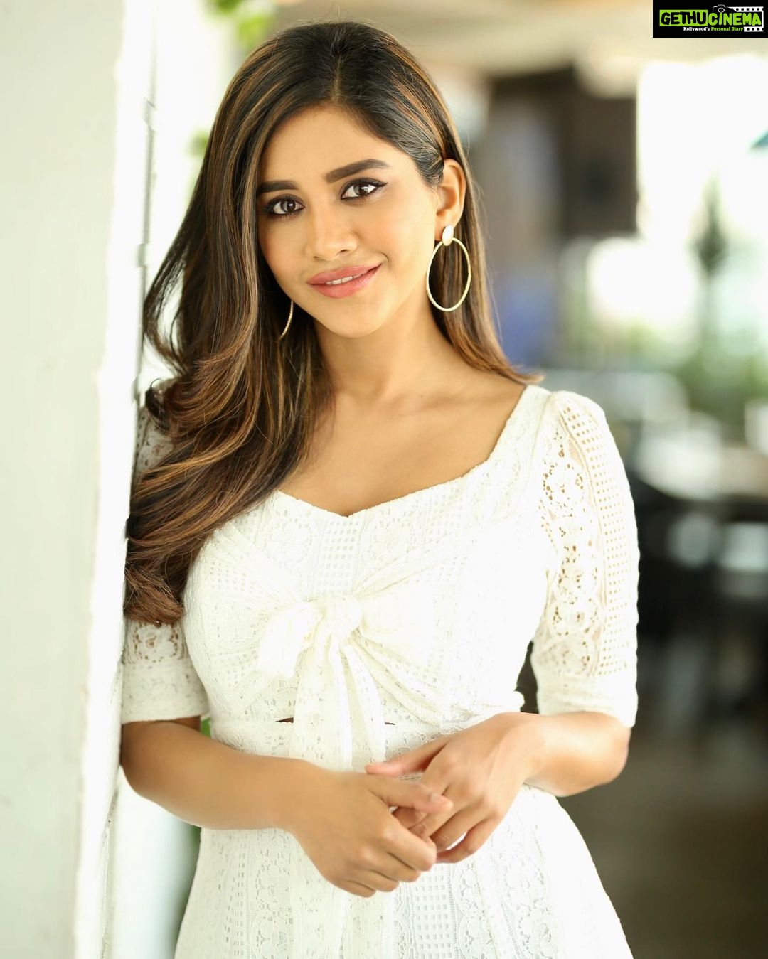 Nabha Natesh Instagram - 🤍🤍🤍🤍 : : : : #discorajaonjan24th Styled by @impriyankasahajananda Outfit @springdiariesstore Accessories @vibha_creations_collections Asst by @sravya_lp