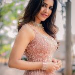 Nabha Natesh Instagram - 🍊🍊🍊🍊 : : Lehanga from @originshyderabad 👗Styled by @impriyankasahajananda💫 Jewellery @kalasha_finejewels 💎 Asst by @sravya_lp Photography @stories_throughthelens 📸